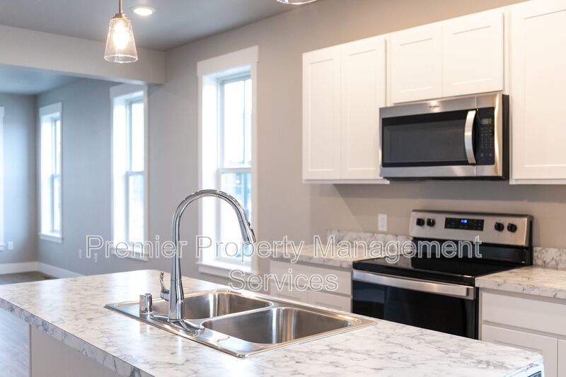 2 Bed/2.5 Bath Modern Duplex on Billings West End property image