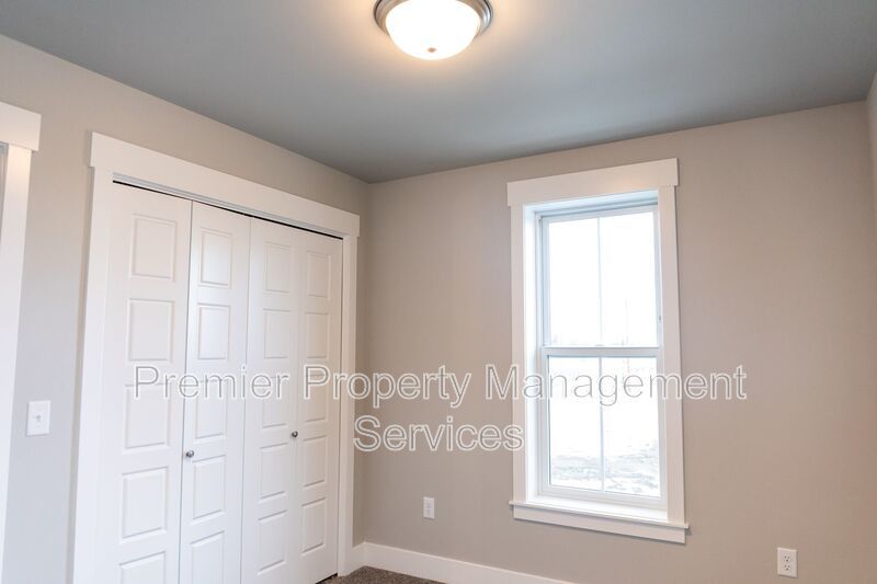 2 Bed/2.5 Bath Modern Duplex on Billings West End property image