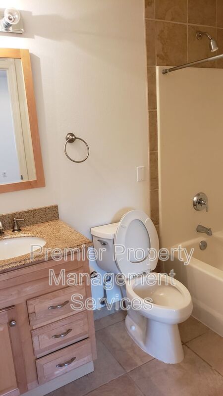 Spacious 2 Bed / 2 Bath Apartment – West End Billings property image