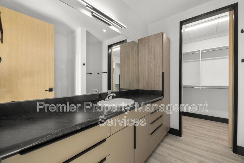 Luxury Downtown Studio with Rimrock Views & Private Balcony property image