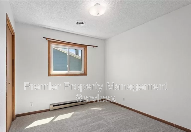 Townhome in the Billings Heights | Pet Friendly + Garage property image