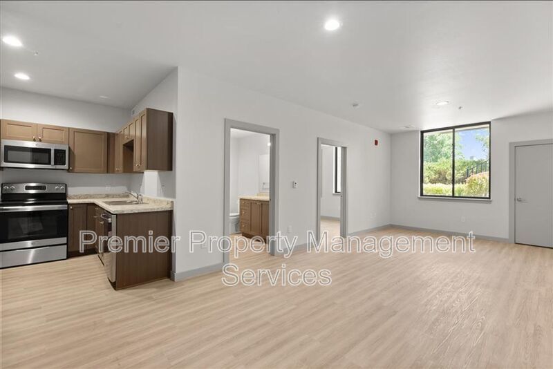 Updated Midtown Apartment with In-Unit Laundry & Secure Parking – Pet Friendly property image