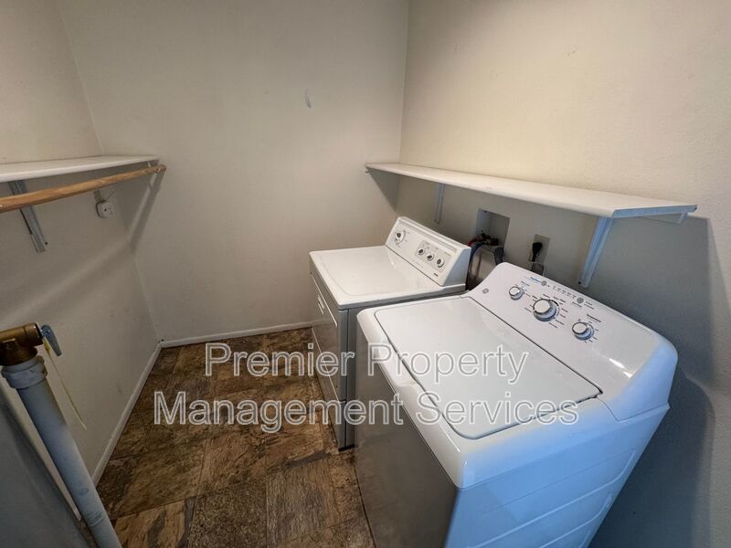 Modern 2-Bedroom Heights Retreat property image