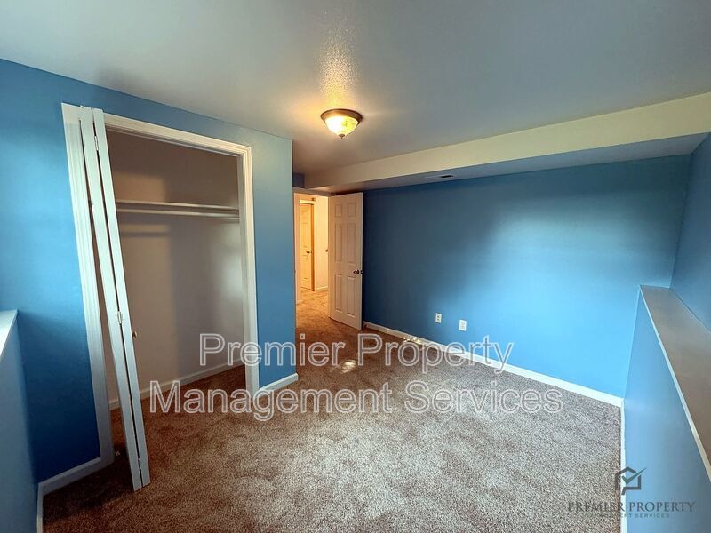 4 Bed / 2 Bath · 2,068 sq ft · Fenced Yard & Big Garage property image