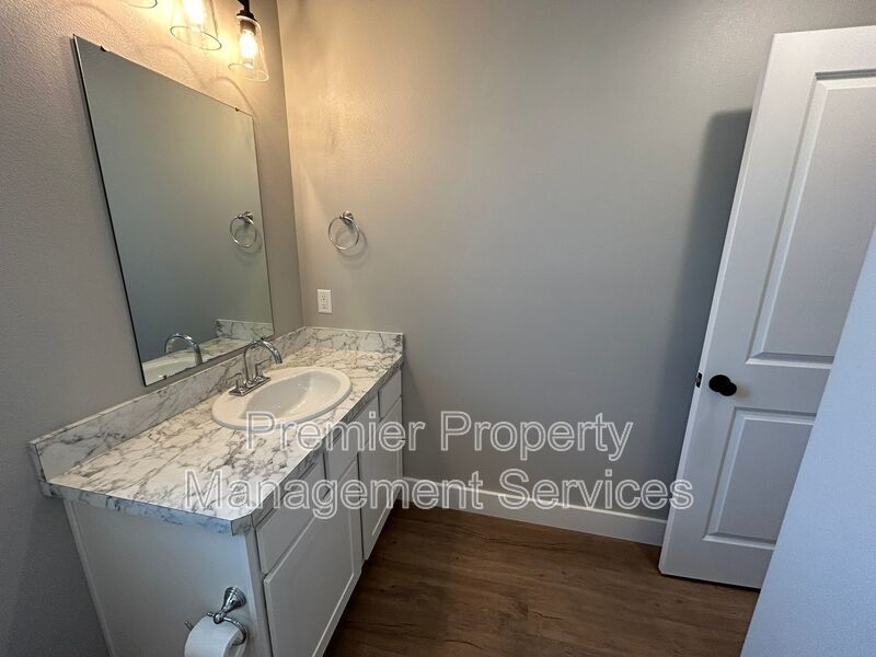 Modern 1-Bedroom Duplex with Attached Garage – West End Billings property image