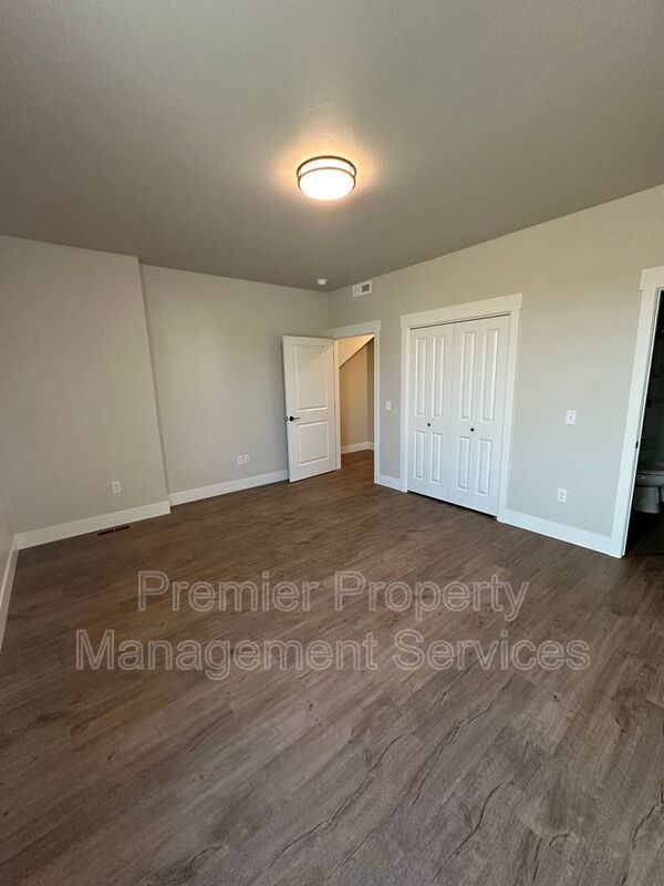 2 Bed / 2 Bath Modern Apartment on Billings West End property image